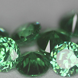 Wholesale Lots: AAA Round Brilliant Emerald Green 