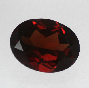 Natural Gemstones:  Garnet Oval 