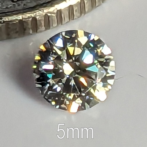 6A, Cubic Zirconia, 6A Quality, Round Brilliant 8 Hearts & Arrows, Warm (H-J), 5mm (0.45ct)