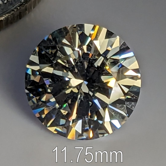 6A, Cubic Zirconia, Round Brilliant 8 Hearts & Arrows, White, 11.75mm (6.13ct)