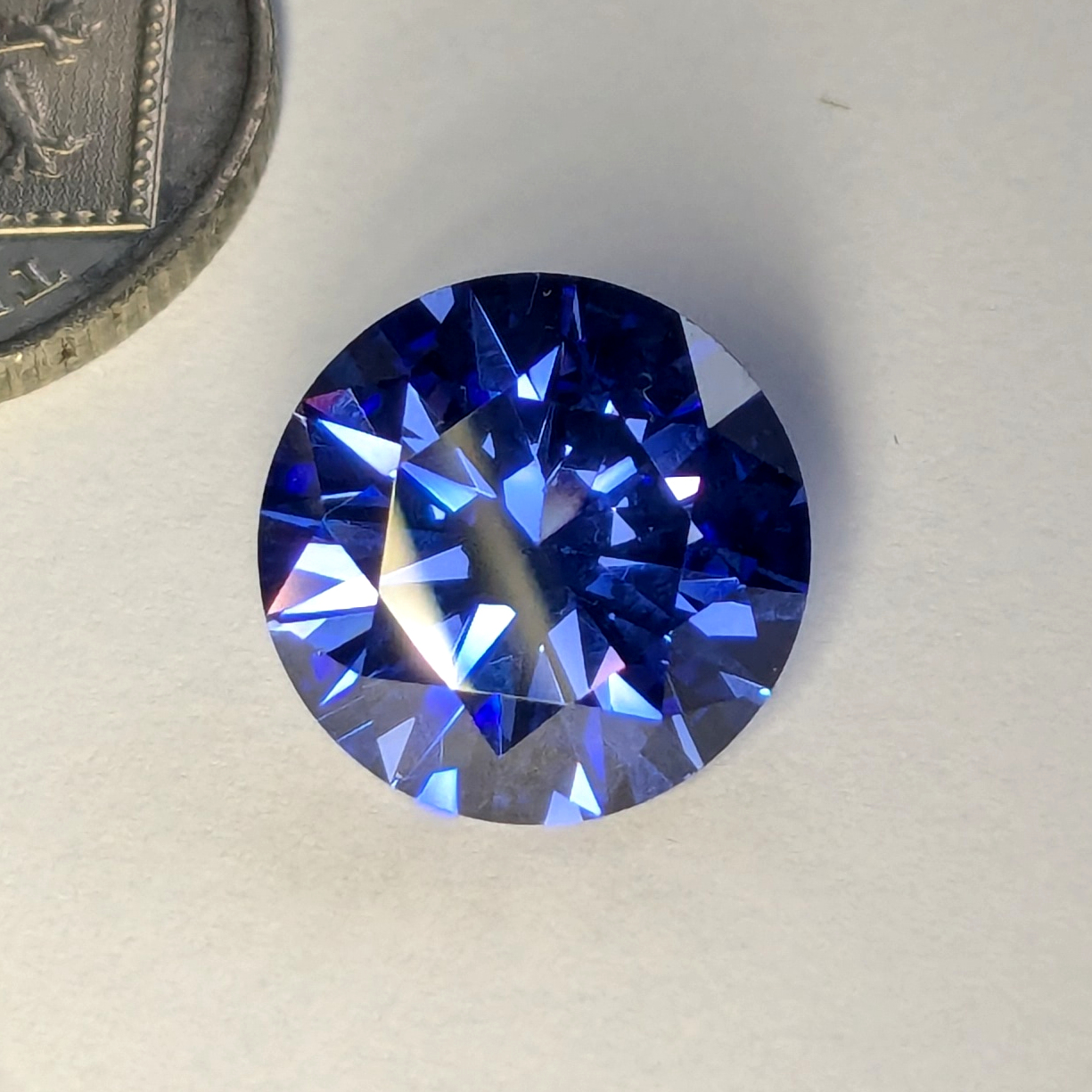 Cubic Zirconia, Round Brilliant, Tanzanite, 14mm