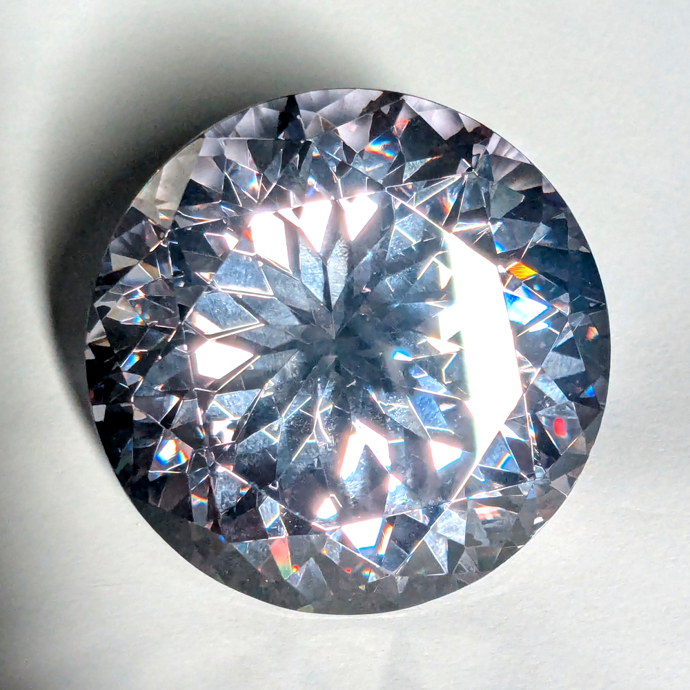 Sales & Unique: Display Round Cubic Zirconia